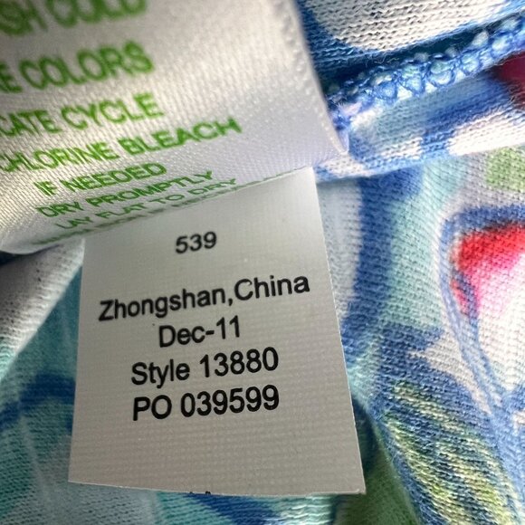 NWT Lilly Pulitzer Wynne Top Worth Blue May Flowers Medium Style 13880 - Picture 7 of 7